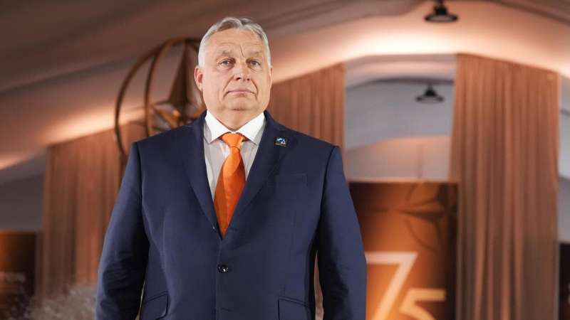 Орбан провел день с Трампом в имении Мар-а-Лаго