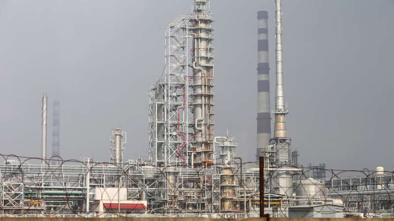 Британия сняла санкции с нефтепровода "Дружба"