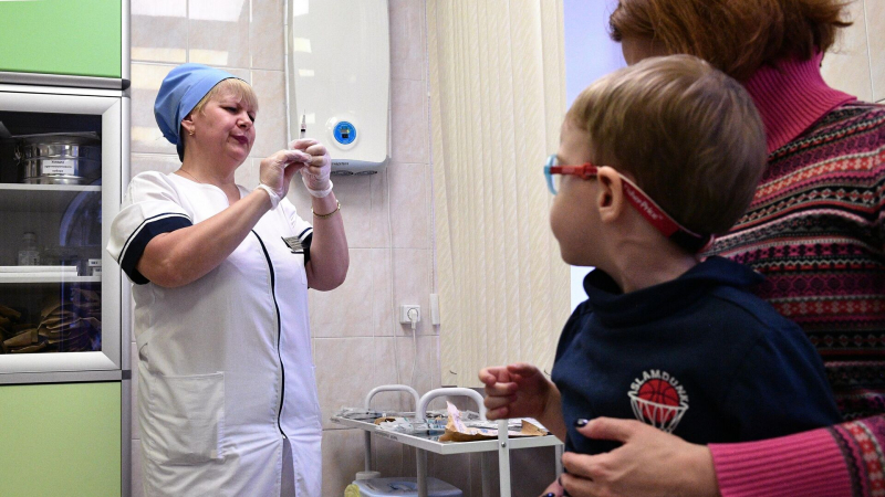 Больницы в Астане не будут принимать непривитых от кори детей