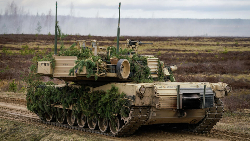 Что происходит в Прибалтике: американские Abrams и HIMARS развернуты у границ России