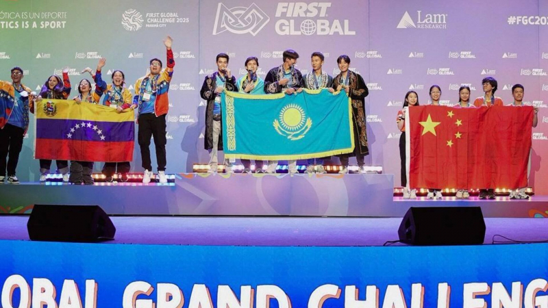 Казахстанские школьники стали четырехкратными чемпионами мира по робототехнике в Панаме