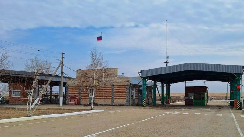 На границе Челябинской и Костанайской областей возобновилось движение транспорта