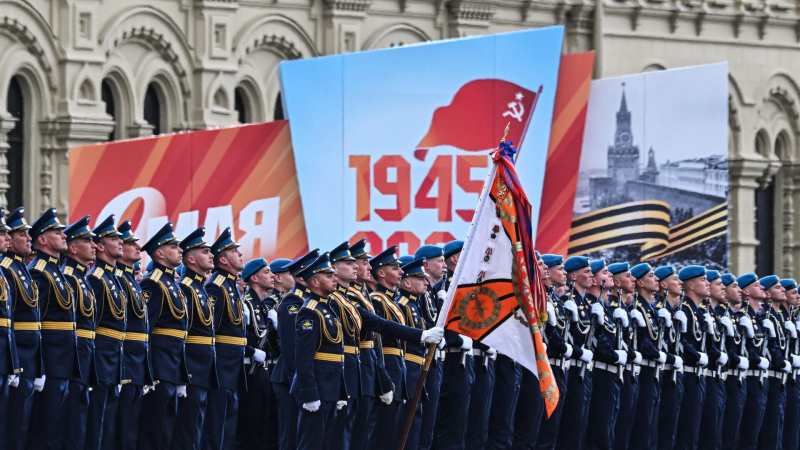 На Красной площади открылся иммерсивный музей к 80-летию Парада Победы
