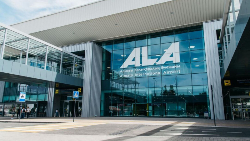 Новые международные авиакомпании привлекли в аэропорт Алматы после снижения цен на топливо