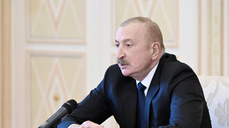 Президент Азербайджана назвал терактом падение дрона в аэропорту Нахичевани