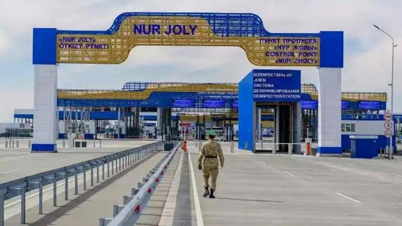 Причину скопления транспорта на границе с Китаем назвал Комитет госдоходов Казахстана