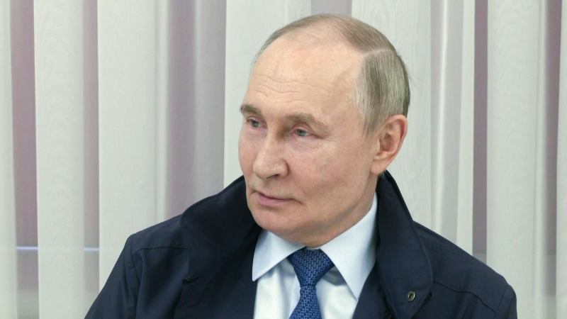 Россию вынудили отвечать на происходящее на Украине, заявил Путин