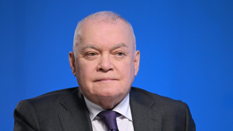 Sputnik Азербайджан работал в Баку законно и по договорённости с властью - Дмитрий Киселев