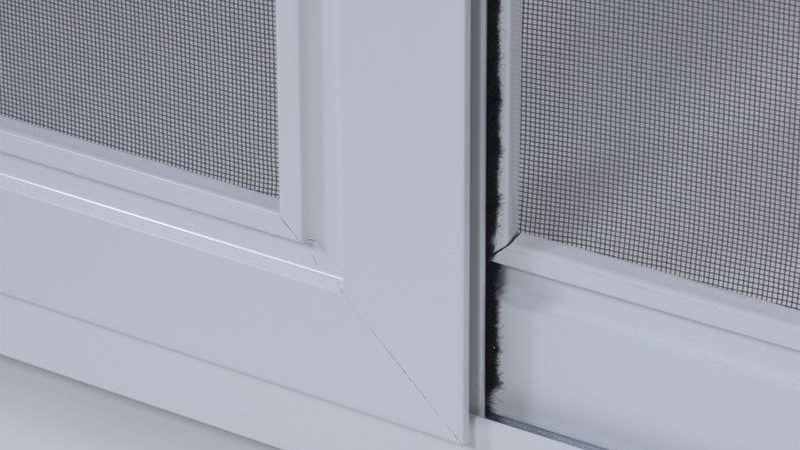 Москитные сетки на раздвижные окна: преимущества